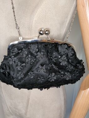 Vintage 90s Lulu Townsend Black Floral Mesh Evening Clutch with Chain Strap